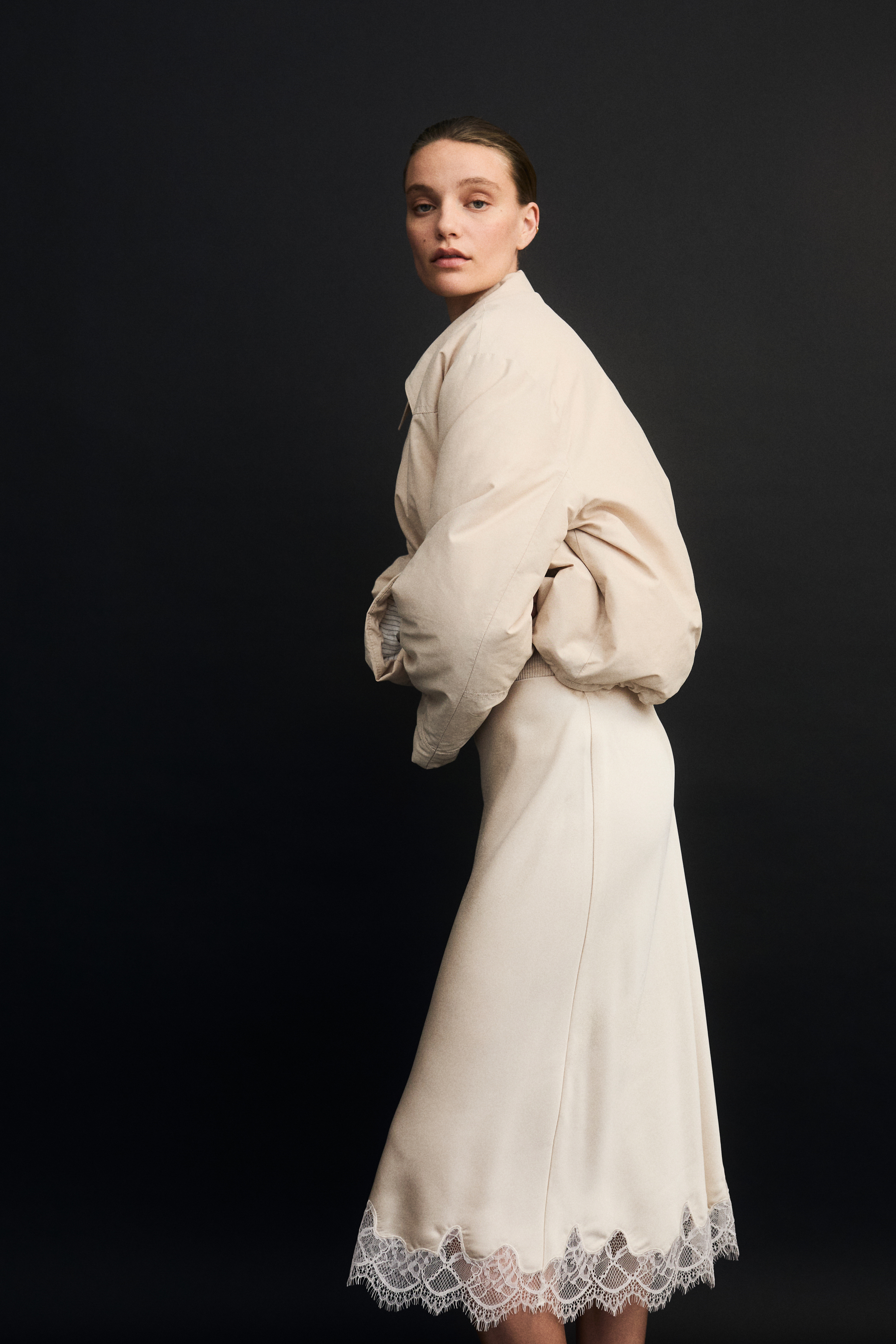 LACE_WK08_FASTTREND_03.jpg